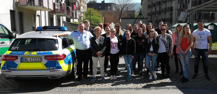 Foto: Teilnehmer und Leiter des Ladendiebstahlseminars 2018